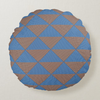 Blaues und braunes geometrisches Diamantmuster | M Rundes Kissen