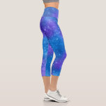 Blaues und Lila glänzendes Girly Chic Muster Capri Leggings<br><div class="desc">Dieses moderne Design zeichnet sich durch ein glitzerndes blaues und lila Muster aus #Leggings #wear #apparel #gifts #Fitness #sports #fitnessapparel #fitnessbekleidung #fashion #modische #style #stylish #trendy #trendy</div>