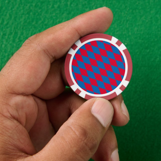 Blaues und rotes Bayernisches Muster für die Diama Pokerchips (Hand)