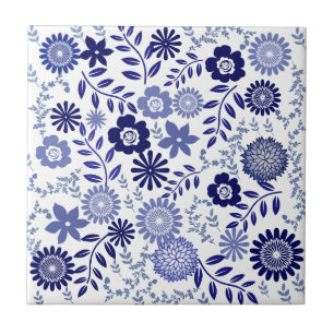 Blaues und weißes Blumenmuster Fliese