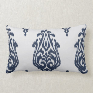 Blaues und weißes ikat Kissen des modernen