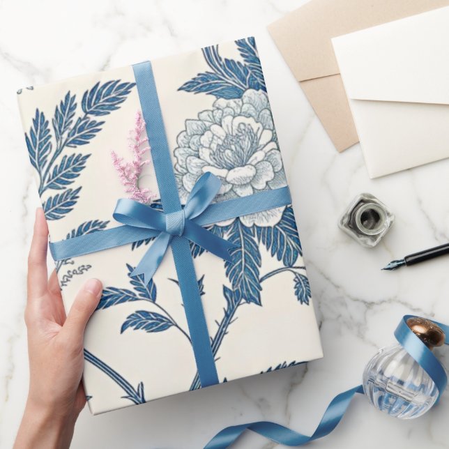 Blaues Vintage-Blumenmuster Geschenkpapier (Schenken)