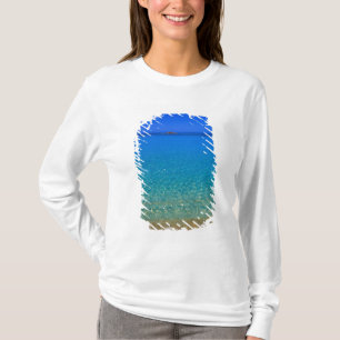 Blaues Wasser, Exuma Inseln, Bahamas. T-Shirt