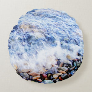 Blaues Wasser schweben Rundes Kissen