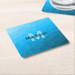 Blaues zyangradientengeometrisches Monogramm Rechteckiger Pappuntersetzer<br><div class="desc">Monogram Personalize mit Ihrem benutzerdefinierten Initial und Namen. Dreieck geometrische Masche mit dunkelblauem Ober-Farbverlauf,  Muster,  Ober,  Masche,  Dreiecke,  Geometrie,  Gefälle,  cool,  Dreieck,  hell,  blau,  cyan</div>