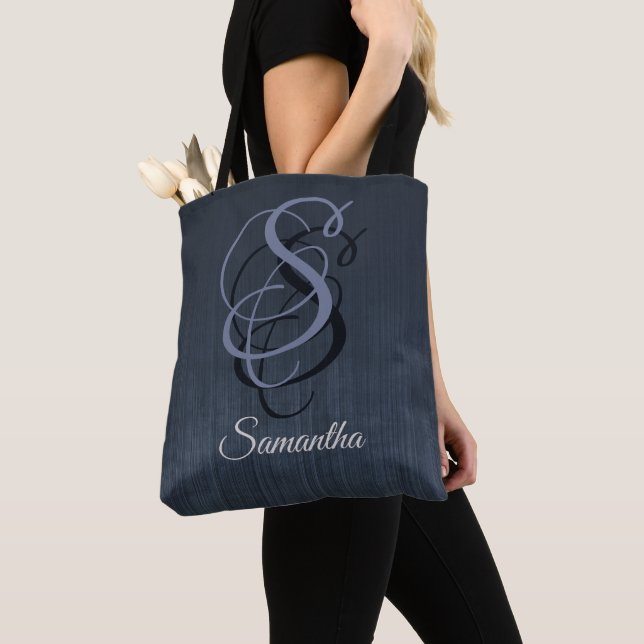 Blaugraue, rustikale Monogramm, dunkelombre gestre Tasche (Von Nahem)