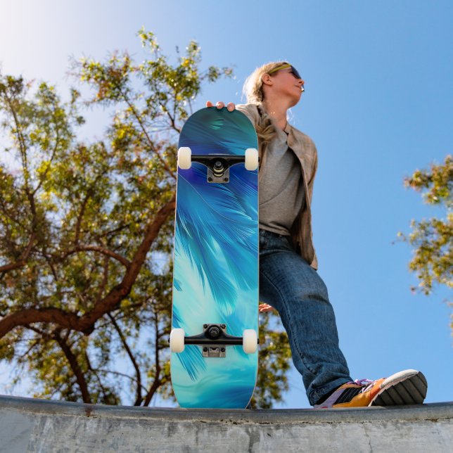 Blaugrüne Feder Abstrakt Skateboard (Außenbereich 1)