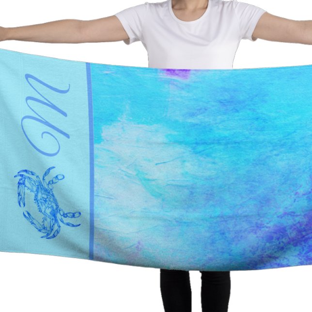 Blaukrabbe in Farbspritze Strandtuch (Von Creator hochgeladen)