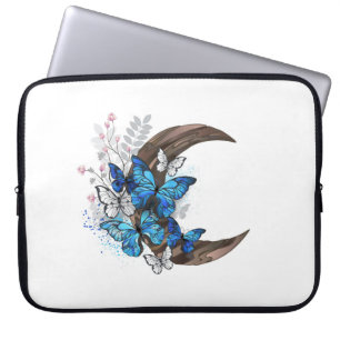 Blauschmetterlinge auf Holzhalbzeugen Laptopschutzhülle
