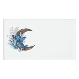 Blauschmetterlinge auf Holzhalbzeugen Namenschild