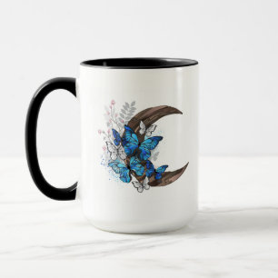Blauschmetterlinge auf Holzhalbzeugen Tasse