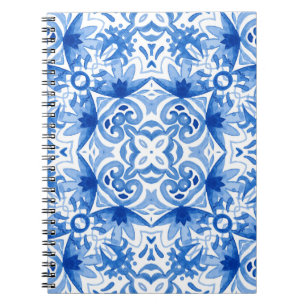 Blauweiße Fliese, Aquarellmuster. Notizblock