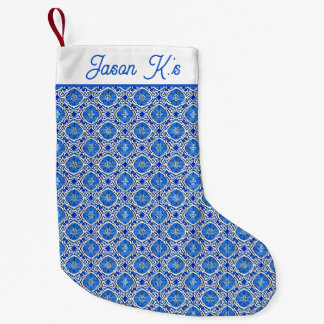 Blauweißes Blumenmuster im mediterranen Stil Kleiner Weihnachtsstrumpf