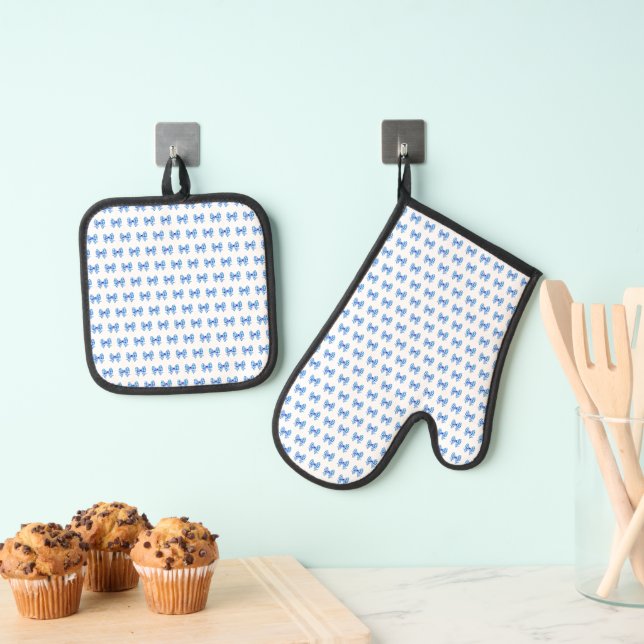 Blauweißes Gingham-Bogen-Muster Ofenhandschuh & Topflappen-Set (Insitu (Hängend))