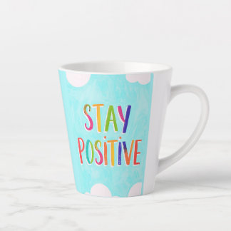 Bleib positiv Motivationszitat bemalt Milchtasse