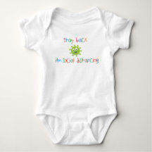 Bleibe zurück, ich bin sozial Distancing Baby One