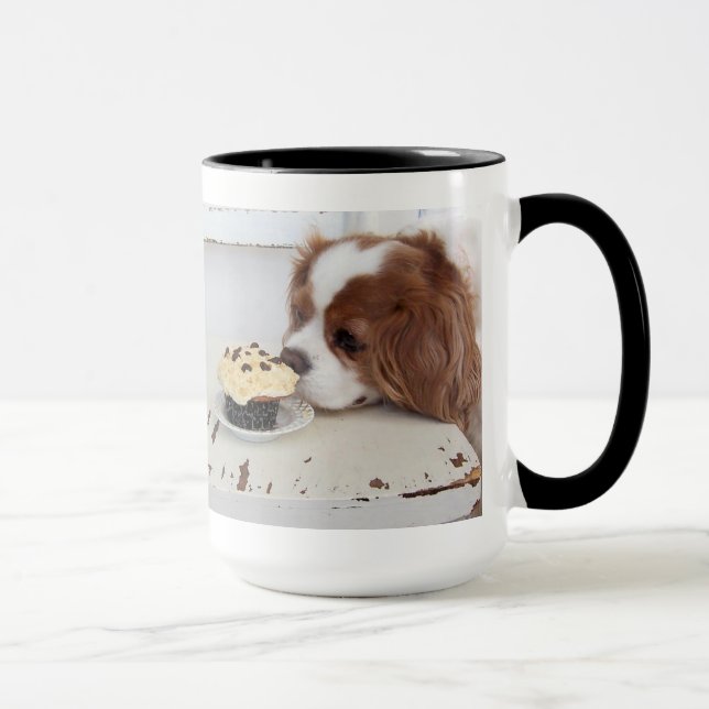 Blenheim unbekümmerter Königcharles Spaniel Tasse (Rechts)