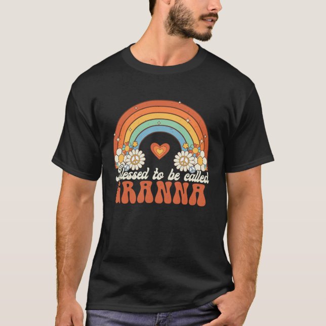 Blessed To Be Called Granna Groovy Rainbow Mothers T-Shirt (Vorderseite)