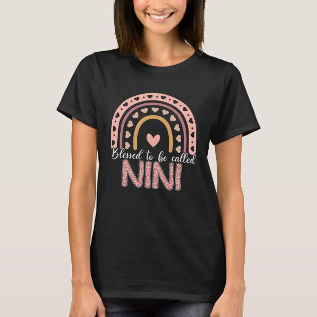 Blessed To Be Called Nini Leopard Rainbow Cute Mom T-Shirt (Vorderseite)