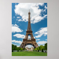 Blick auf den Eiffelturm vom öffentlichen Park Cha