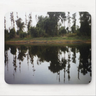 Blick auf den Fluss Mousepad
