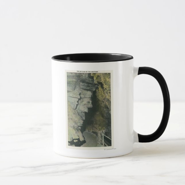 Blick auf die Hexen der Grotten Tasse (Rechts)