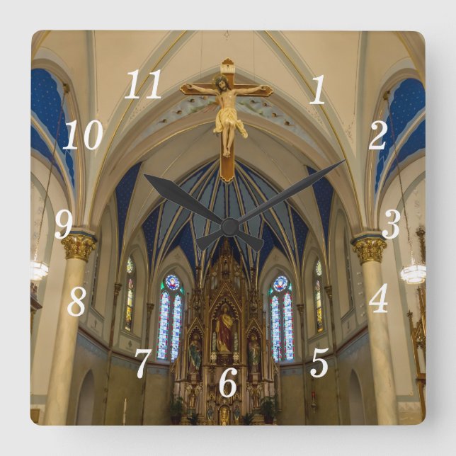 Blick auf die St. Peter Altar Wall Uhr (Vorderseite)