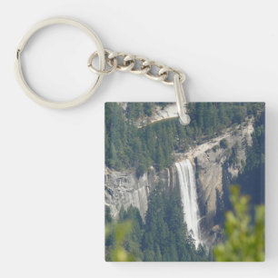 Blick auf die Vernalfälle von Glacier Point, CA Schlüsselanhänger