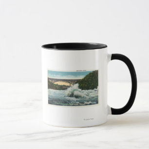 Blick auf die Whirlpool Rapids Bridge und den Whir Tasse