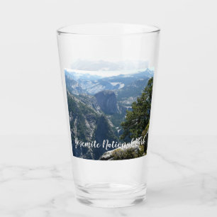 Blick auf Yosemite Mountain in Yosemite-Nationalpa Glas