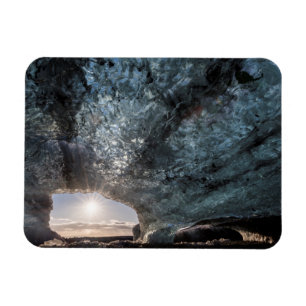 Blick aus einer Eishöhle, Island Magnet