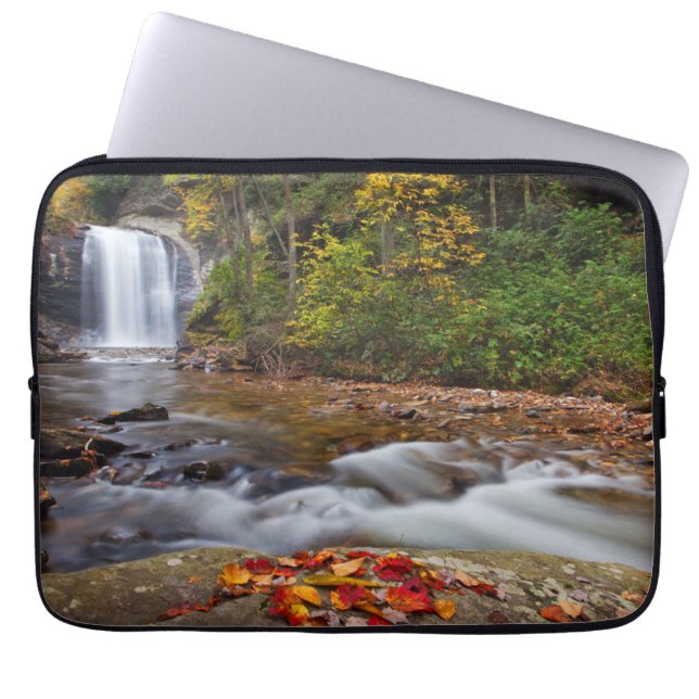 Blick Glass Falls Pisgah National Forest Laptopschutzhülle (Vorderseite)