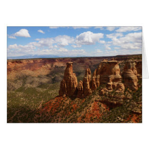 Blick vom Canyon Rim Trail im Colorado Monument