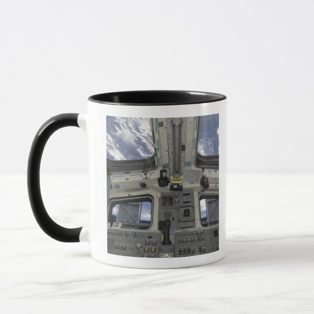 Blick von innen auf das Cockpit Tasse (Links)
