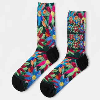 Blinder Spaziergang durch Blume. Socken