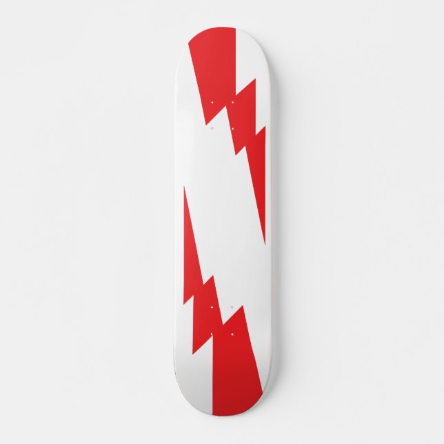 Blitz mit rotem Blitz Skateboard (Vorne)