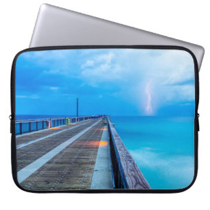 Blitze am Navarre Beach Pier Laptopschutzhülle