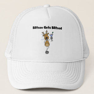 Blitzen Gets Blitzed Reindeer Tshirts und Geschenk Truckerkappe