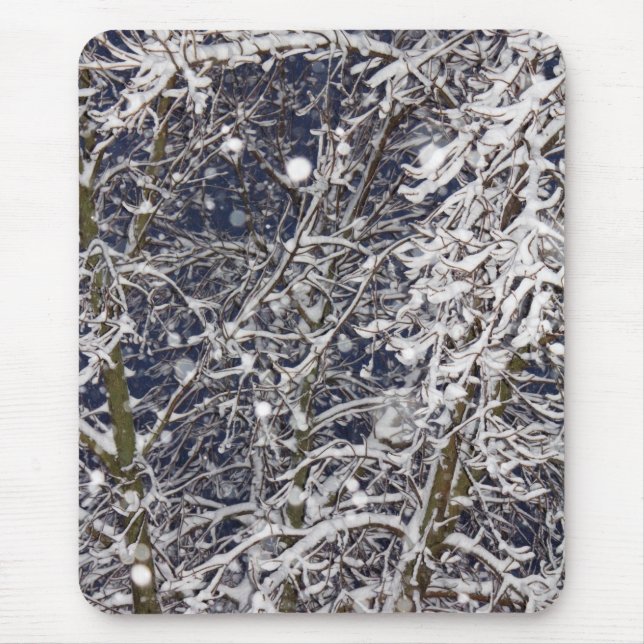 Blizzard Tree mit schneebedecktem Foto Mousepad (Vorne)