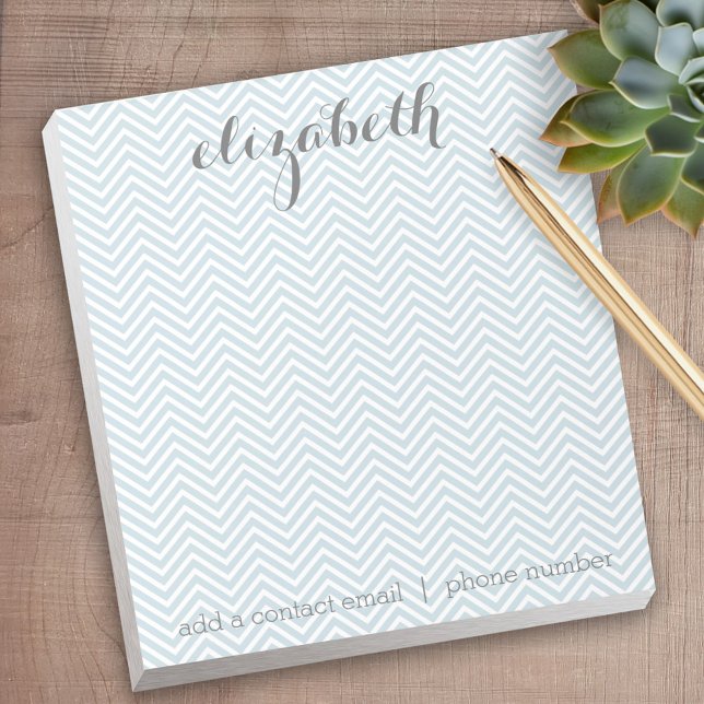 Bloc-note Chevrons Pastel Blue et Grey Nom personnalisé (Personalized notepad - great for a gift or your home office)
