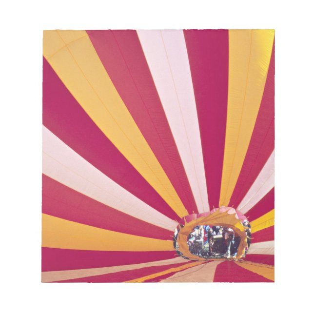 Bloc-note Des gens qui remplissent une montgolfière, Fort Co (Devant)