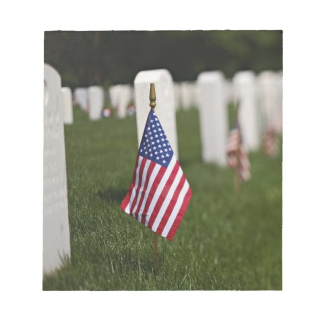 Bloc-note Drapeaux américains sur les tombes des vétérans am (Devant)