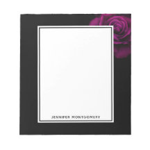 Fleur gothique de rose violet-rouge
