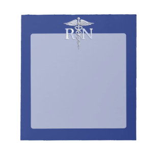 Bloc-note Infirmière inscrite RN Silver Caduceus sur le bleu