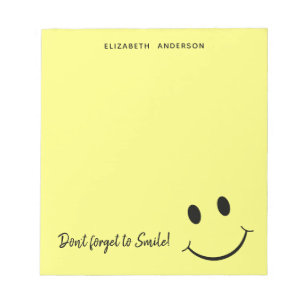 Bloc-note Joli sourire de visage jaune personnalisé