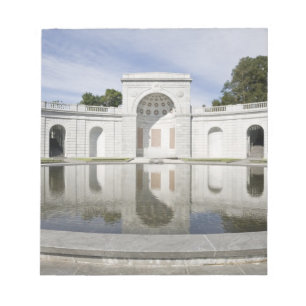 Bloc-note US, VA, Arlington. Femmes dans le service militair