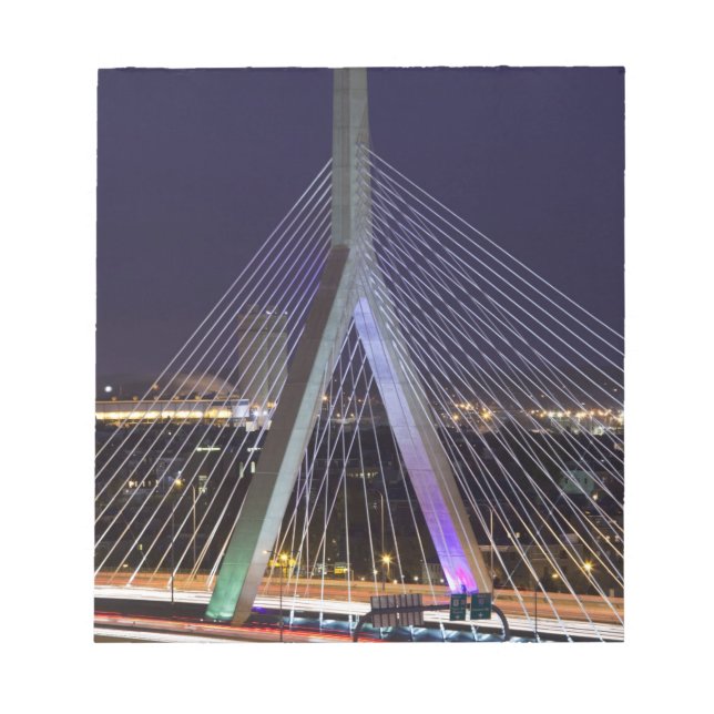 Bloc-note USA, Massachusetts, Boston. Leonard Zakim (Devant)