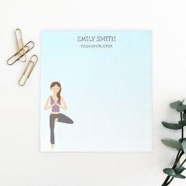 Bloc-note Yoga Woman In Tree Pose Et Yoga Instructeur Texte