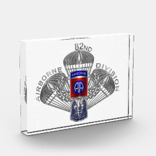 Bloc Photo 82e division aéroportée - Chutes sur mesure