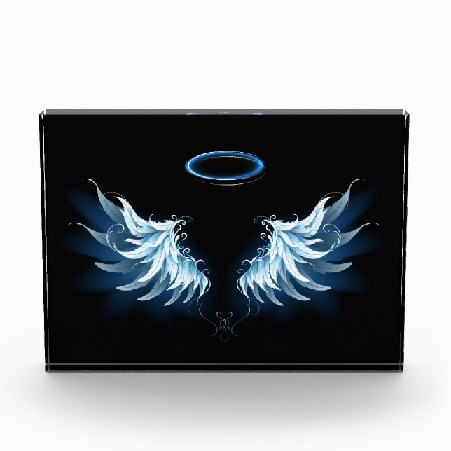 Bloc Photo Ailes d'angle brillant bleu sur arrière - plan noi (Devant)